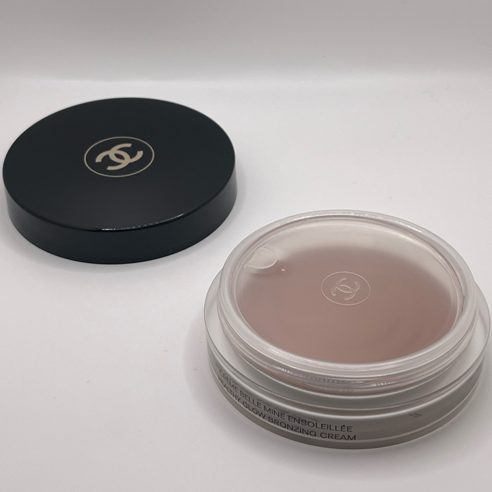 CHANEL - 392 Medium Les Beiges Bronzer - Picture 3 of 6